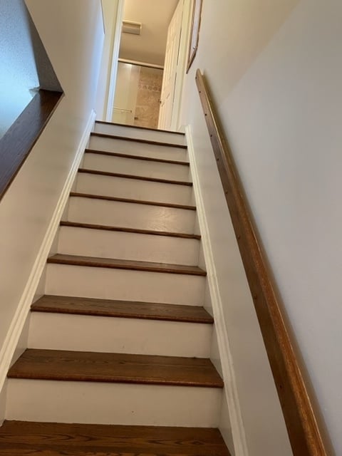 Building Photo - 1153 S Plymouth Ct