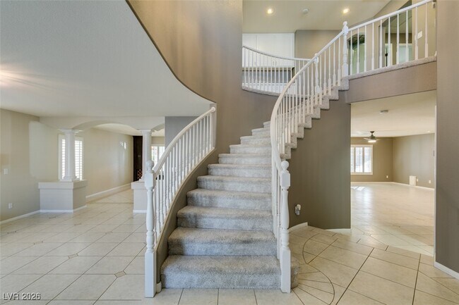 Building Photo - 685 Lynmar Ct