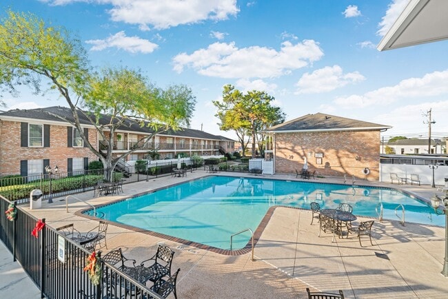 Building Photo - 14333 Memorial Dr