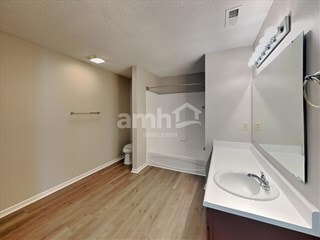 Building Photo - 6861 Maywood Cir