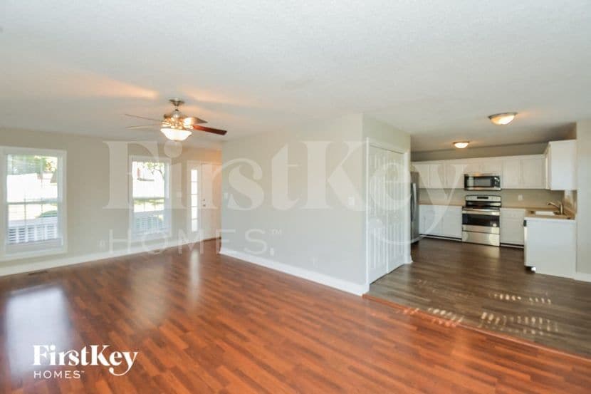 Building Photo - 1930 Whirlaway Cir