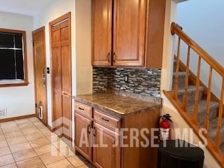 Building Photo - 12 Burlew Pl