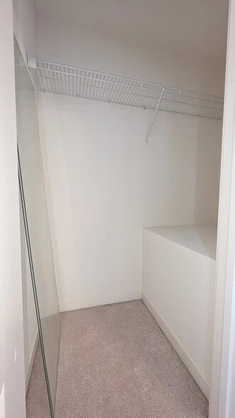 Building Photo - 1409 Trafalgar Ln