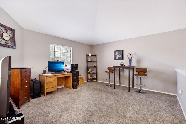 Building Photo - 514 S Marina Dr