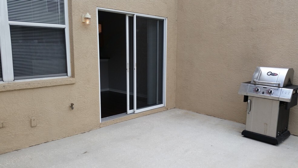 Building Photo - 569 Vallance Way NE