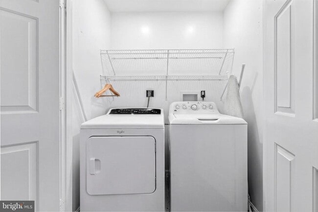 Building Photo - 7362 Clifton Rd