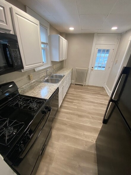 Building Photo - 229 State St