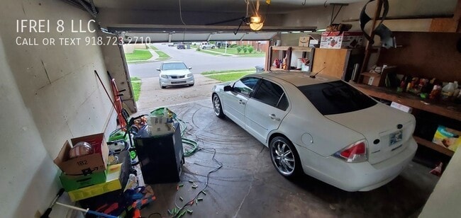 Building Photo - 1435 S 124th E Ave