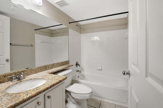 Building Photo - 15155 Michelangelo Blvd