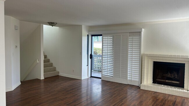 Building Photo - 928 Intrepid Ct