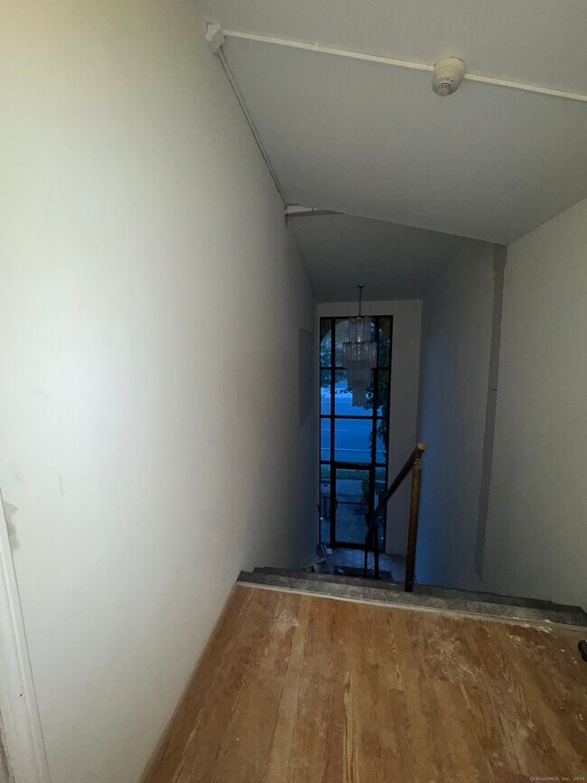 Building Photo - 1012 Dixwell Ave