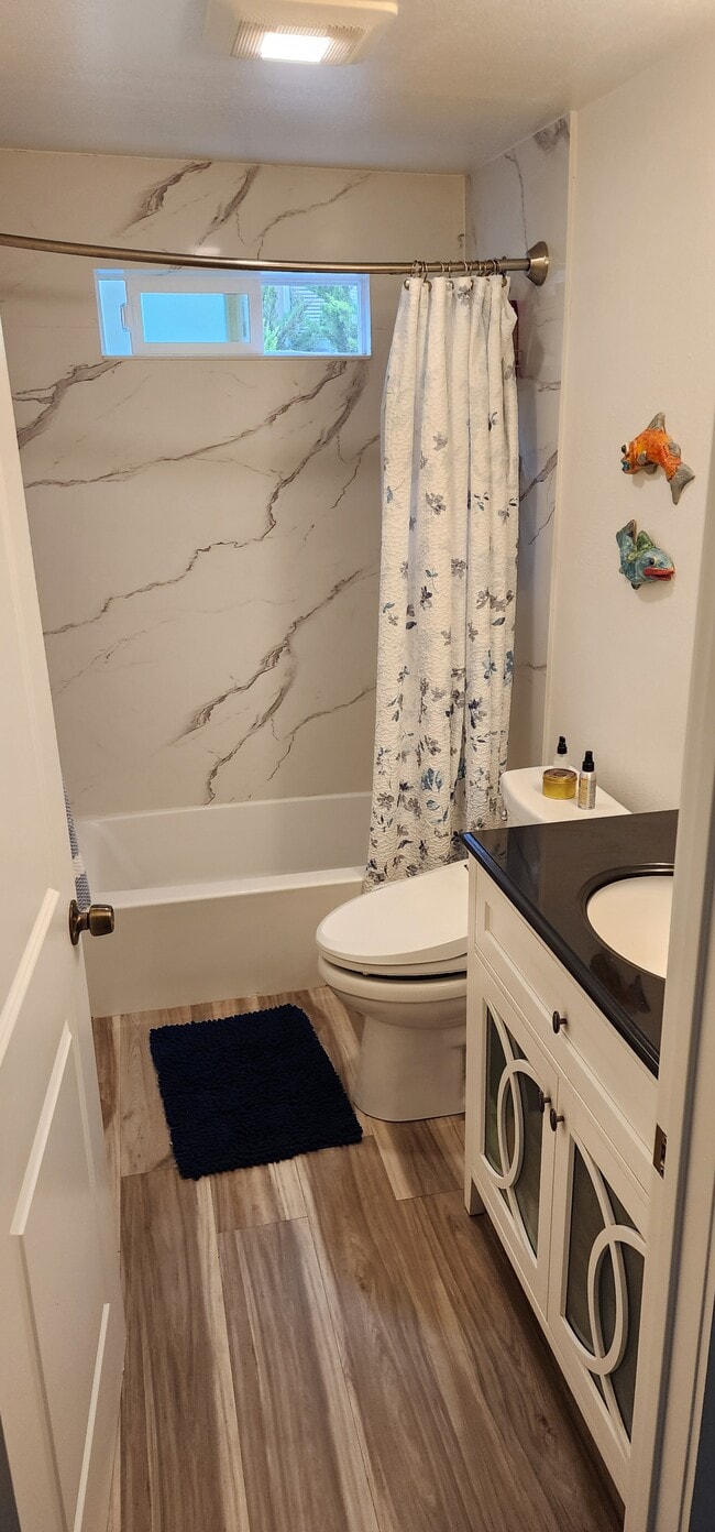 Bathroom with shower and tub - 923 Las Juntas St
