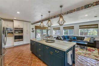 Building Photo - 9 El Camino Real