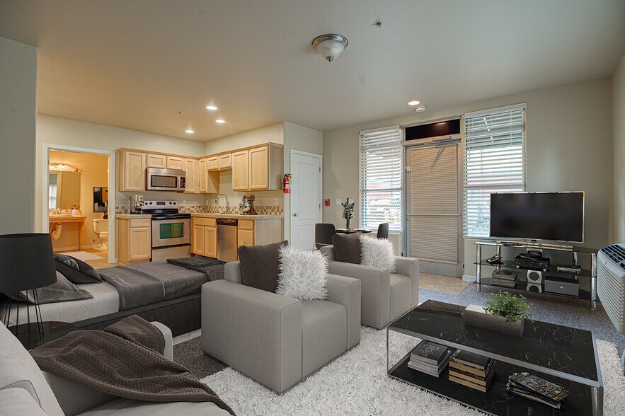 Building Photo - Tabor Pointe Apartments