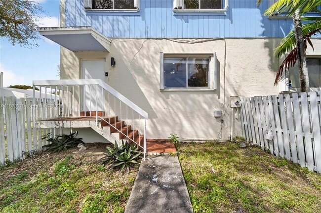 Building Photo - 10274 SW 222nd St