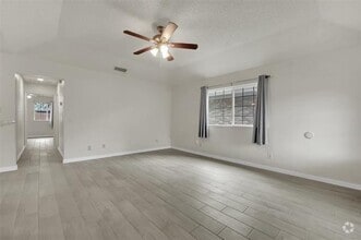 Building Photo - 411 S Las Vegas Trail