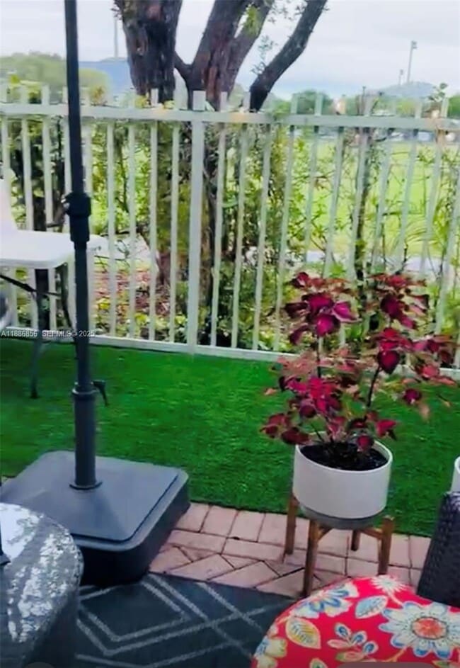 Building Photo - 11500 NW 60th Terrace