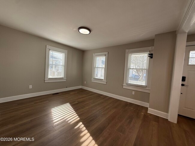 Building Photo - 30 Conover St