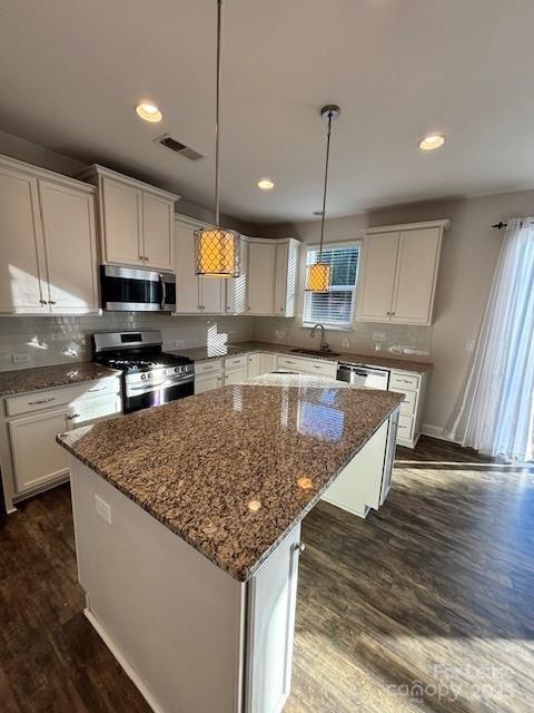 Building Photo - 121 Morgan's Branch Rd