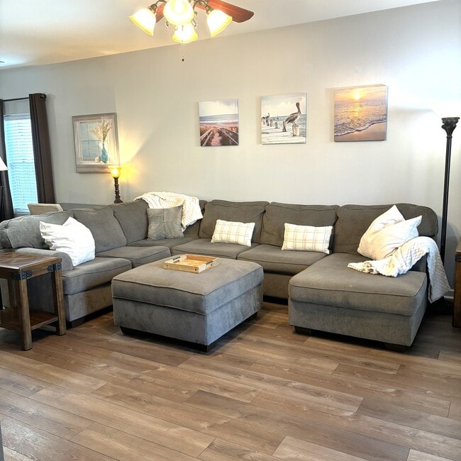 Building Photo - 6253 Catalina Dr