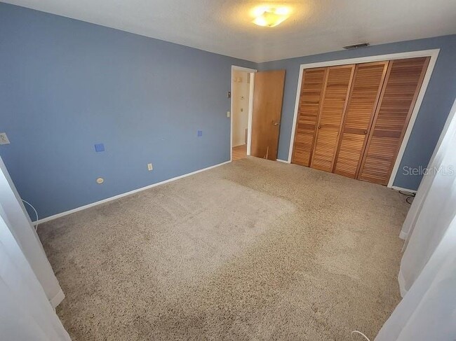 Building Photo - 4010 Cluster Dr