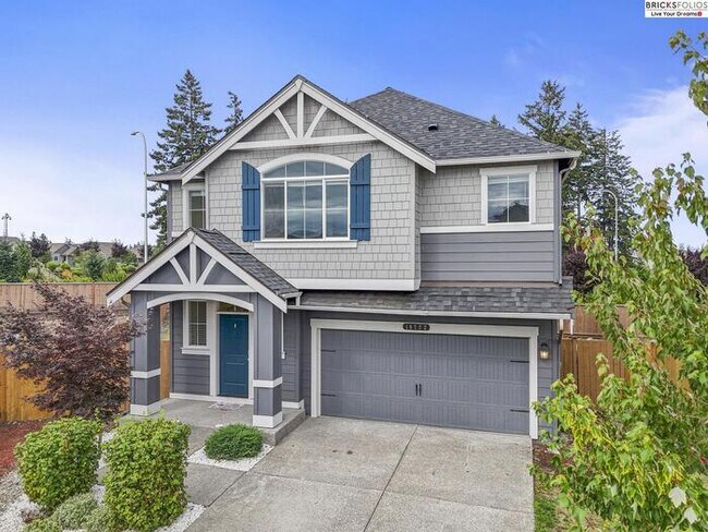Building Photo - Your Ideal Home in Puyallup Awaits – Peaceful, Modern, Perfectly Located.