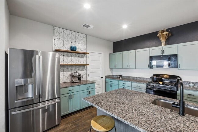Building Photo - 11604 Comano Dr