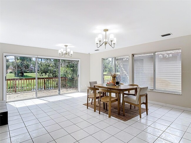 Building Photo - 289 Gull Dr S