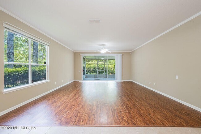 Building Photo - 7990 Baymeadows Rd E
