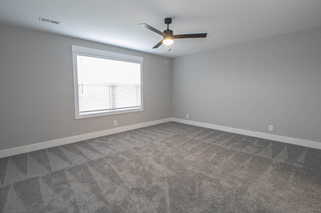 Building Photo - 1604 Jonathan Wade Cir