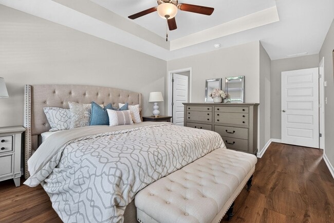 Building Photo - 3 Bedroom Townhome in Atlanta!