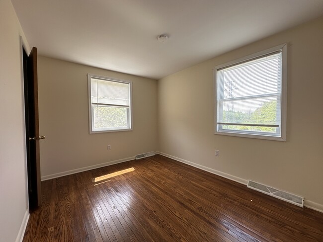 Building Photo - 1522 Princess Anne Dr