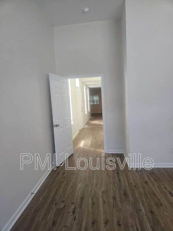Building Photo - 714 E Kentucky St