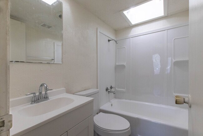 Building Photo - 3920 Redstone Rd