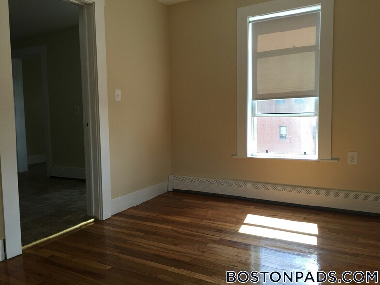 Building Photo - 53 W Seventh St