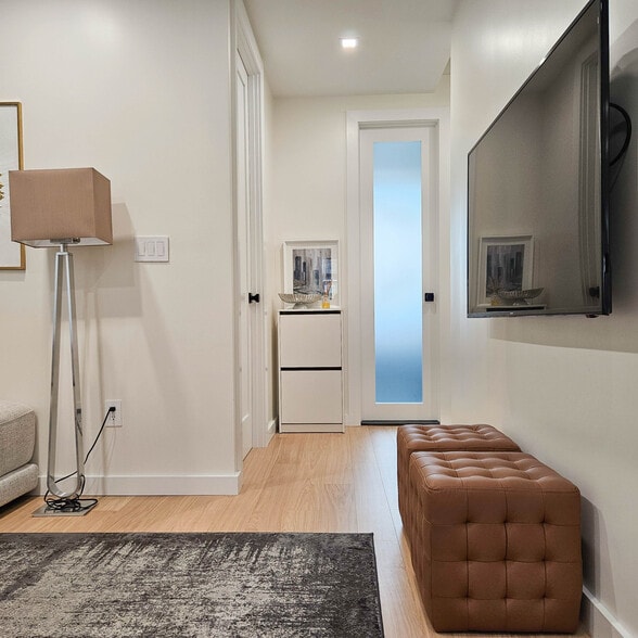 Building Photo - 3239 46th St