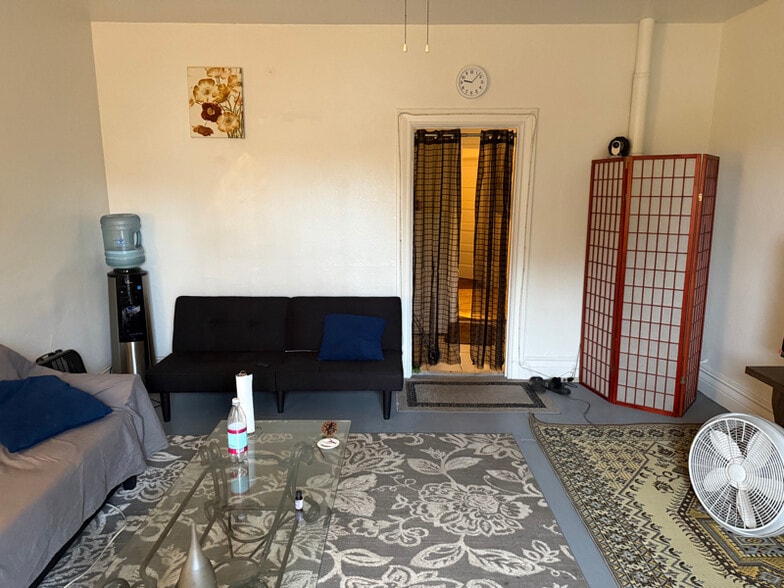 Building Photo - 393 N Euclid Ave