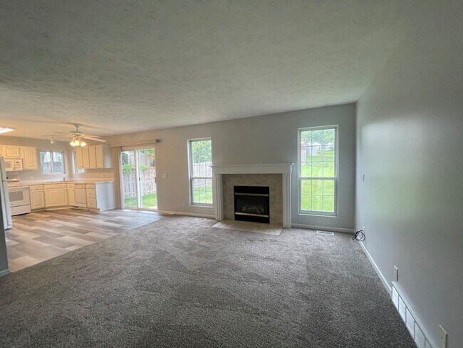 Building Photo - New Home For Rent Bellevue!