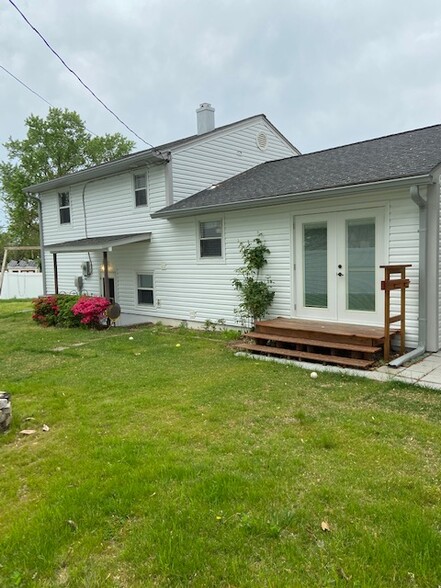 Building Photo - 600 Marlboro Rd