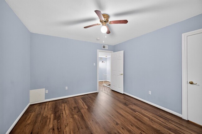 Building Photo - 5231 Arboles Dr