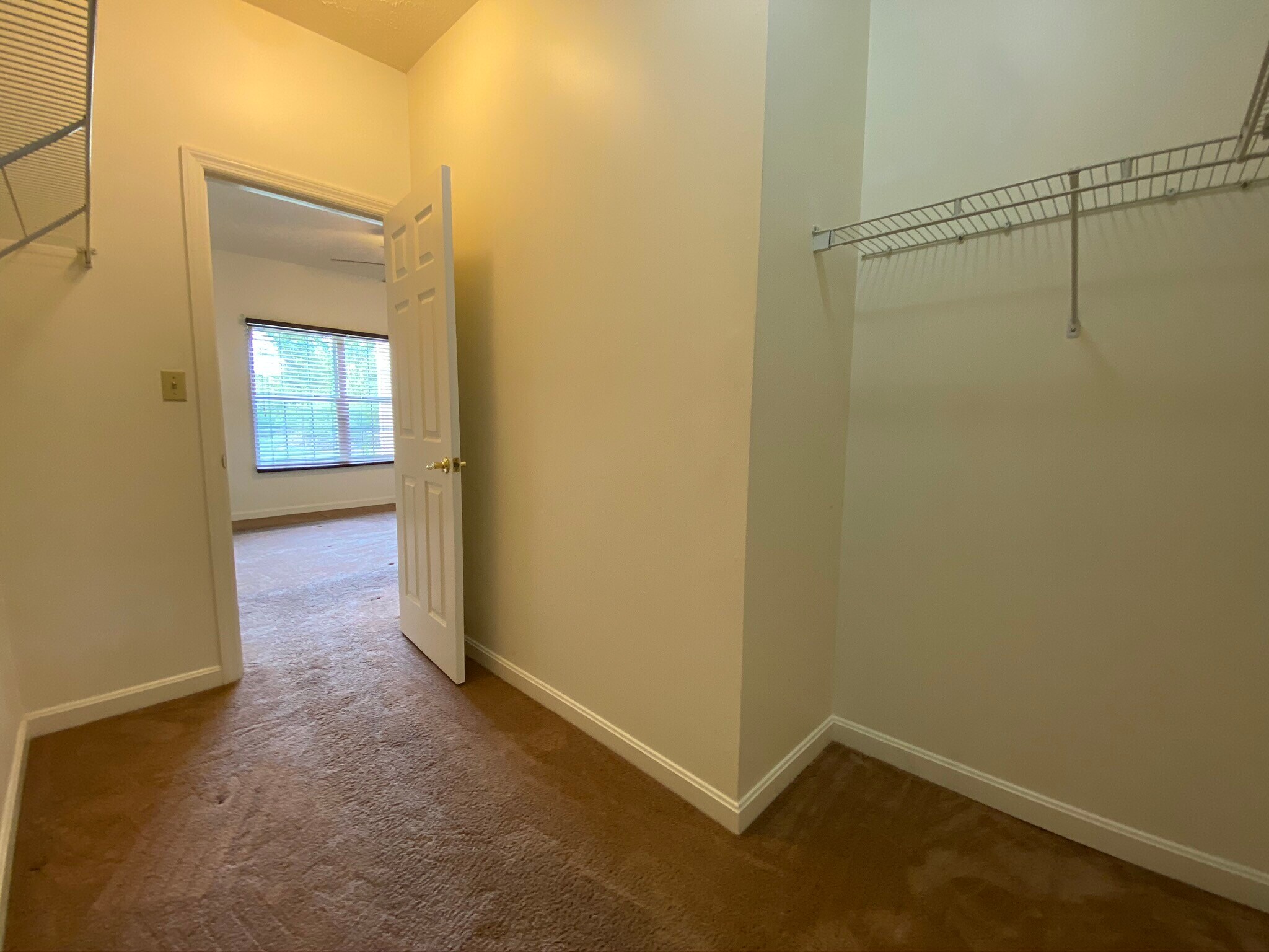 Building Photo - 106 Amber Ln