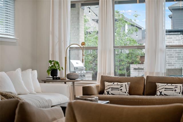 Building Photo - 2262 Poppyvine Rd