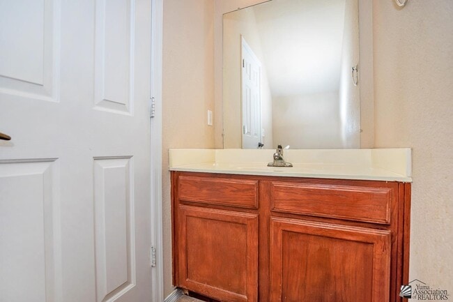 Building Photo - 3565 W 22nd St