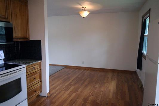 Building Photo - 1414 Willow Ave