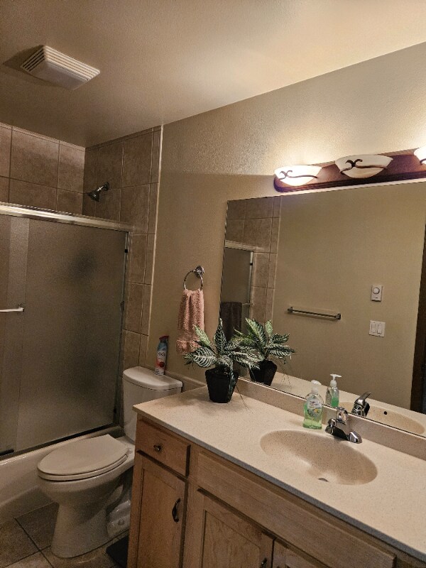 Building Photo - 1315 Sparta Plaza