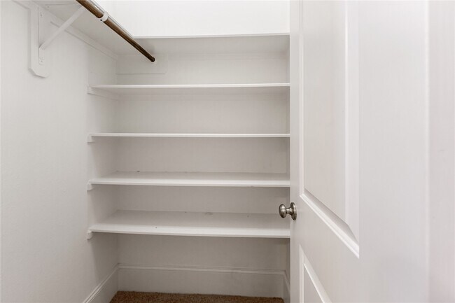 Building Photo - 2720 Church Wood Dr