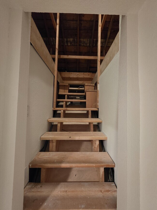 Building Photo - 963 Parkway Dr NW