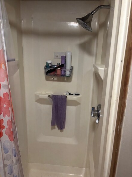 Building Photo - 20 Benedict St