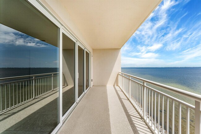 Building Photo - 1435 S Harbor City Blvd