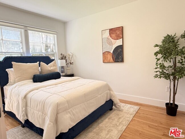 Building Photo - 1138 Princeton St